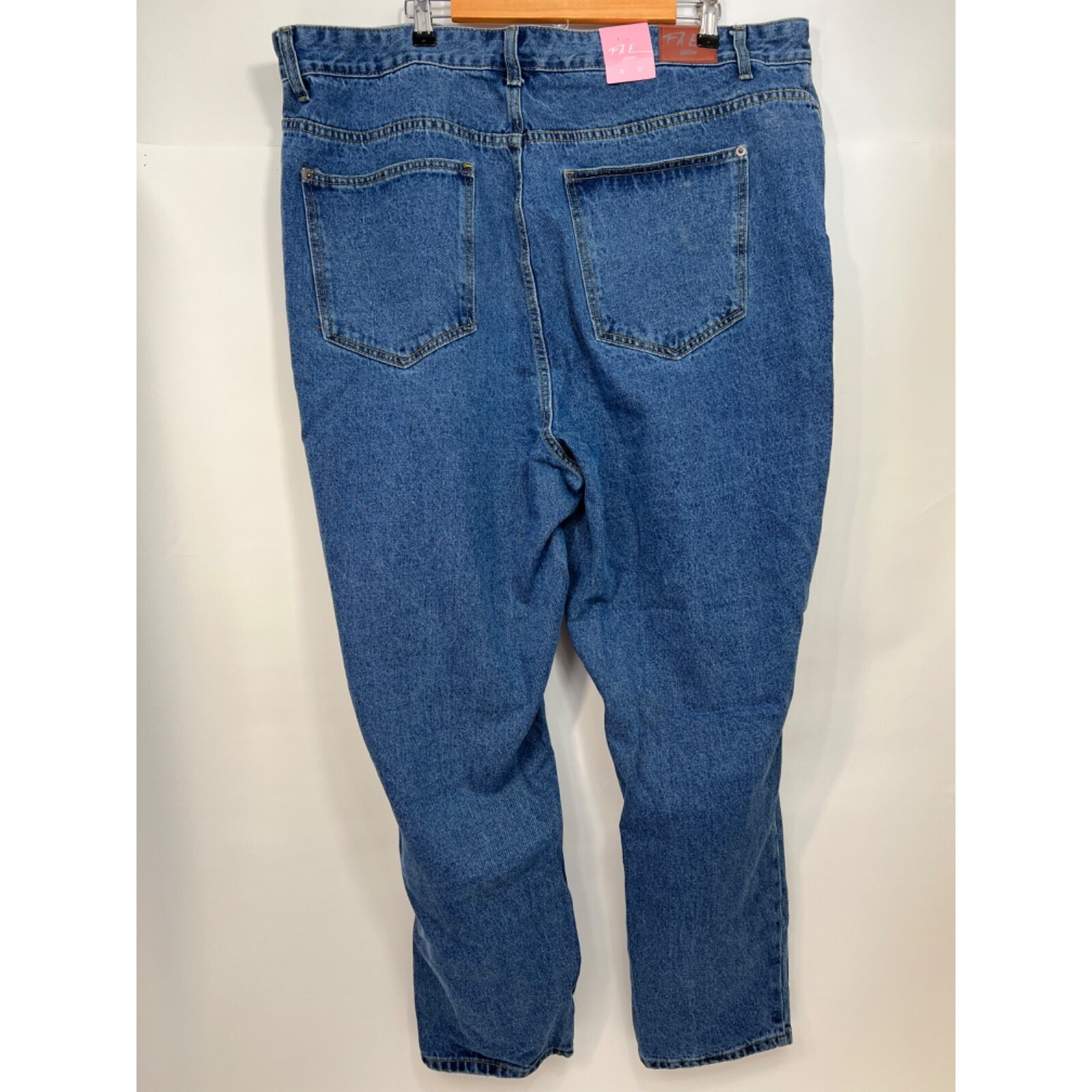 Nwt Fae London Med Wash Hi Rise Straight Ripped Jeans Woman Size Uk24 Us20 — image 2 of 8